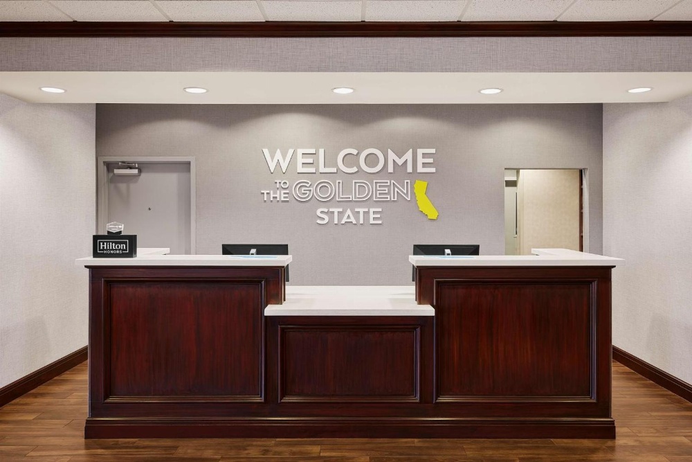 Hampton Inn By Hilton And Suites Ridgecrest Main image